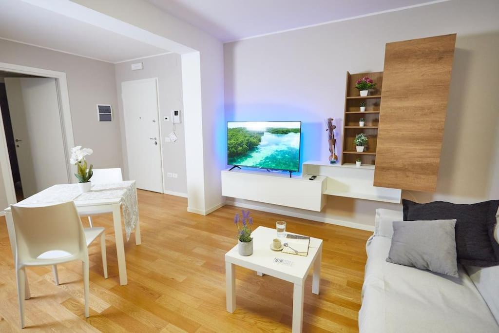 Center Aviano Comfort Suite Free Parking Wifi Ngoại thất bức ảnh