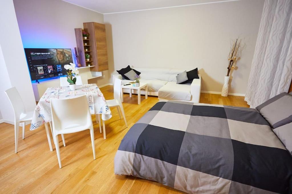 Center Aviano Comfort Suite Free Parking Wifi Ngoại thất bức ảnh